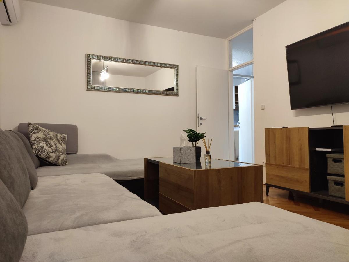 Apartman Ivan คาชเตลา ภายนอก รูปภาพ