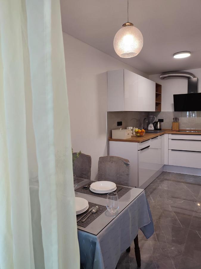Apartman Ivan คาชเตลา ภายนอก รูปภาพ