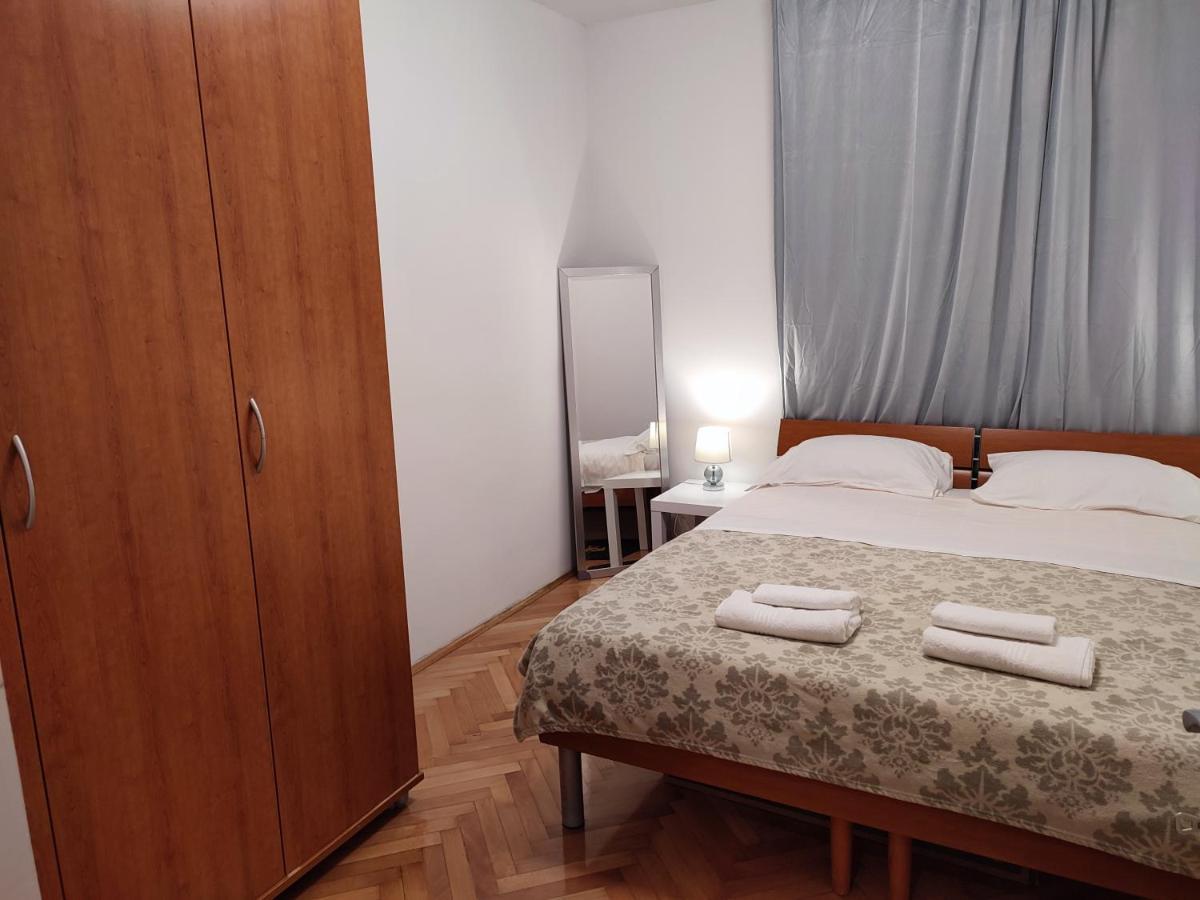 Apartman Ivan คาชเตลา ภายนอก รูปภาพ
